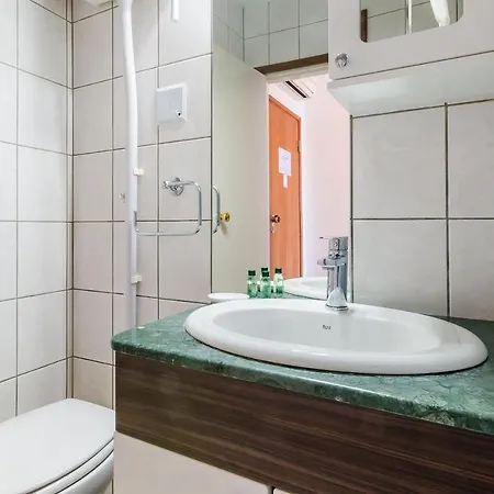 Hotel Paradiso 2