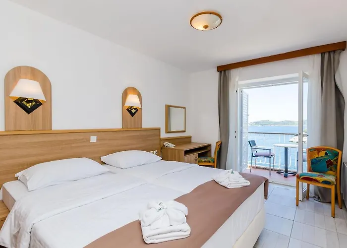 فندق Paradiso 2 4*