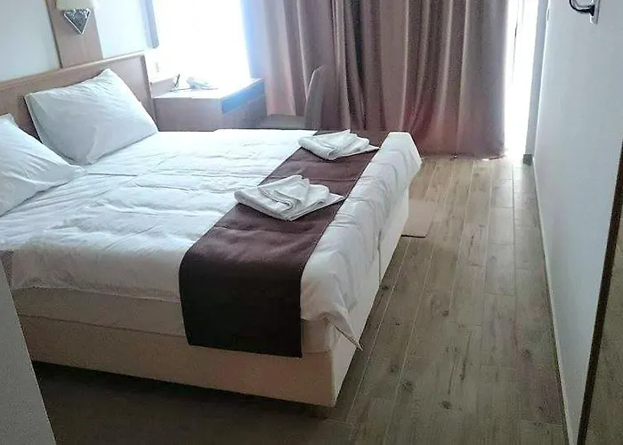 فندق Paradiso 2 دوبروفينك